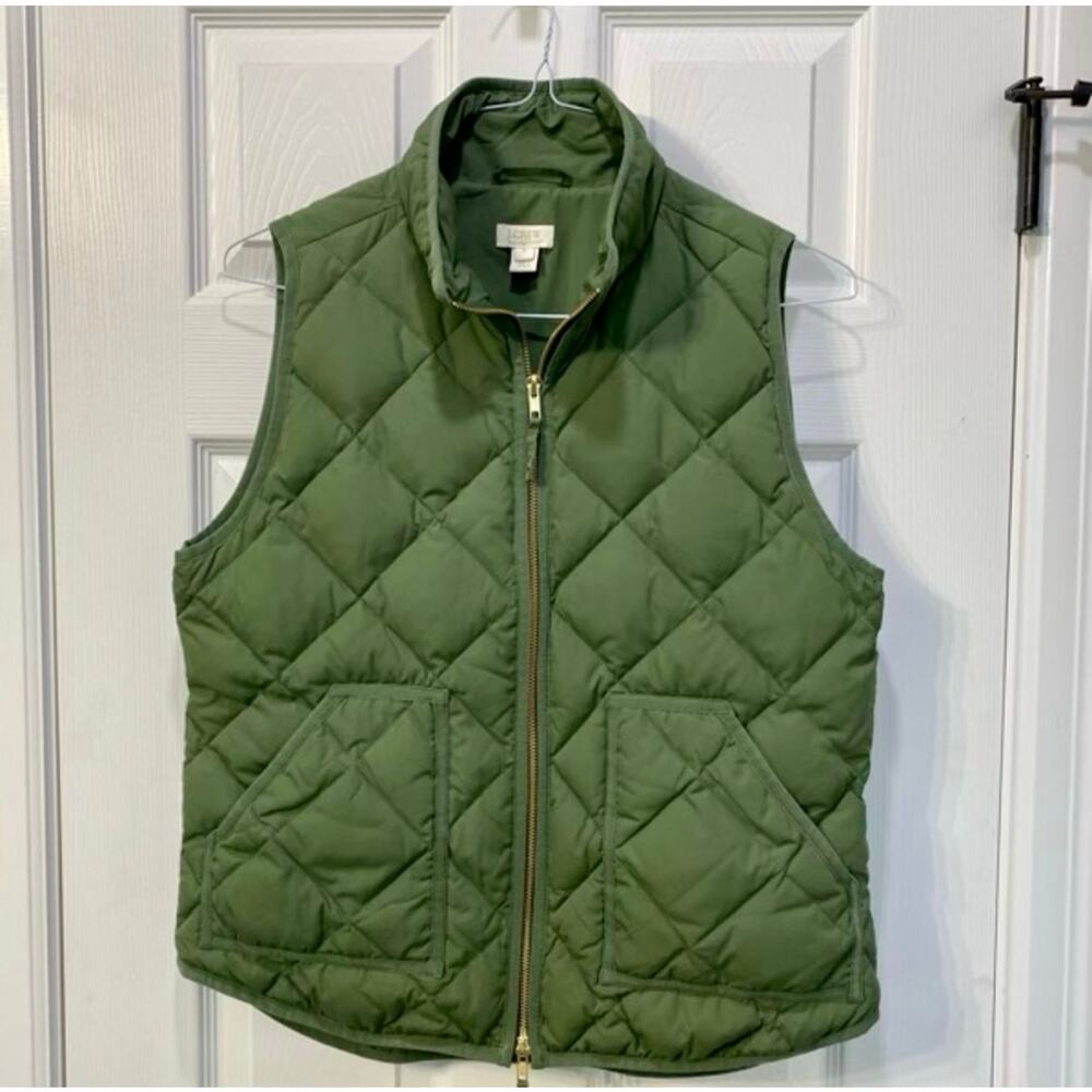 J CREW Olive Green Quilted Puffer Down Gold Zip Vest Jacket Layer Pockets M - Picture 9 of 9